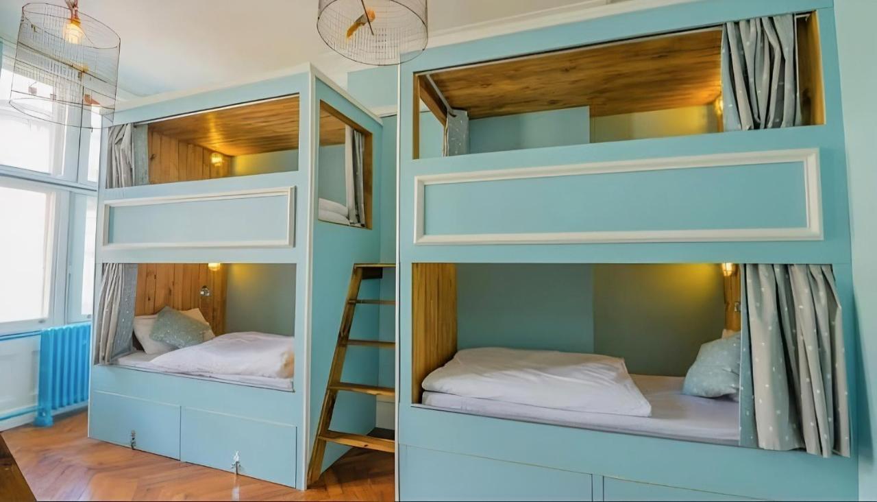 Mrs Potts Hostel Кардиф Екстериор снимка