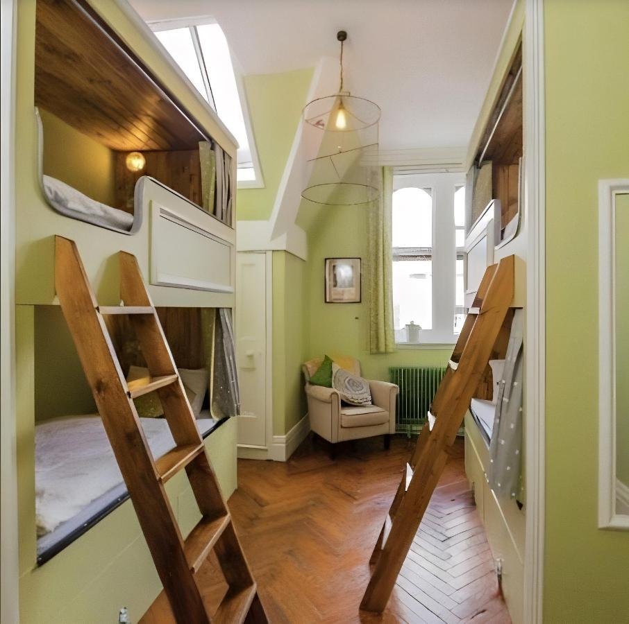 Mrs Potts Hostel Кардиф Екстериор снимка