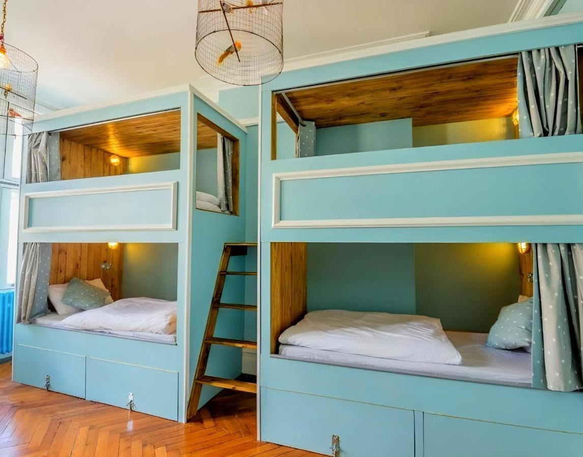 Mrs Potts Hostel Кардиф Екстериор снимка